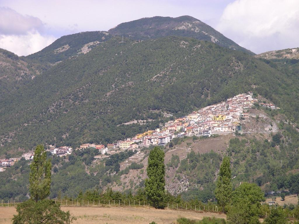 Hotel Sette E Mezzo Castelluccio Superiore Exteriör bild